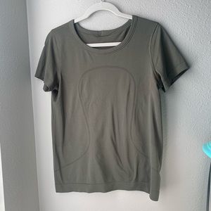 Lululemon Swiftly Relaxed Tee